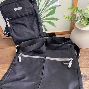 2 BAGGALLINI Crossbody Bags in Black